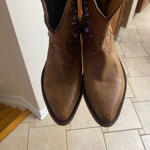 Frye Billy Stone Short Studded Cognac Boots - Picture 6 of 9